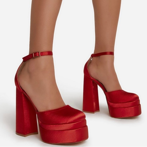 Red platforms - Picture 4 of 5